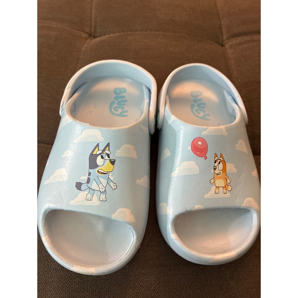 Bluey Clog Sandals Kids Toddler Size 9/10 Light Blue Bingo Cloud Print Shoes